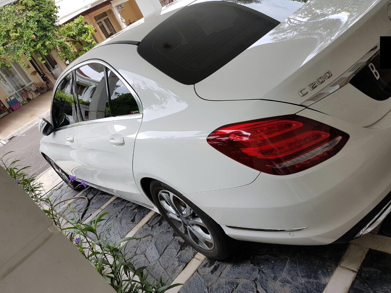 mercedes benz for rent